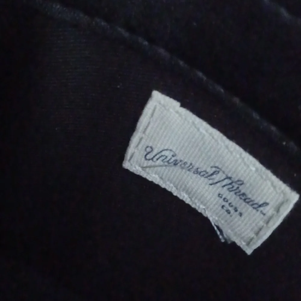 Universal Thread Wallet - Picture 10 of 13